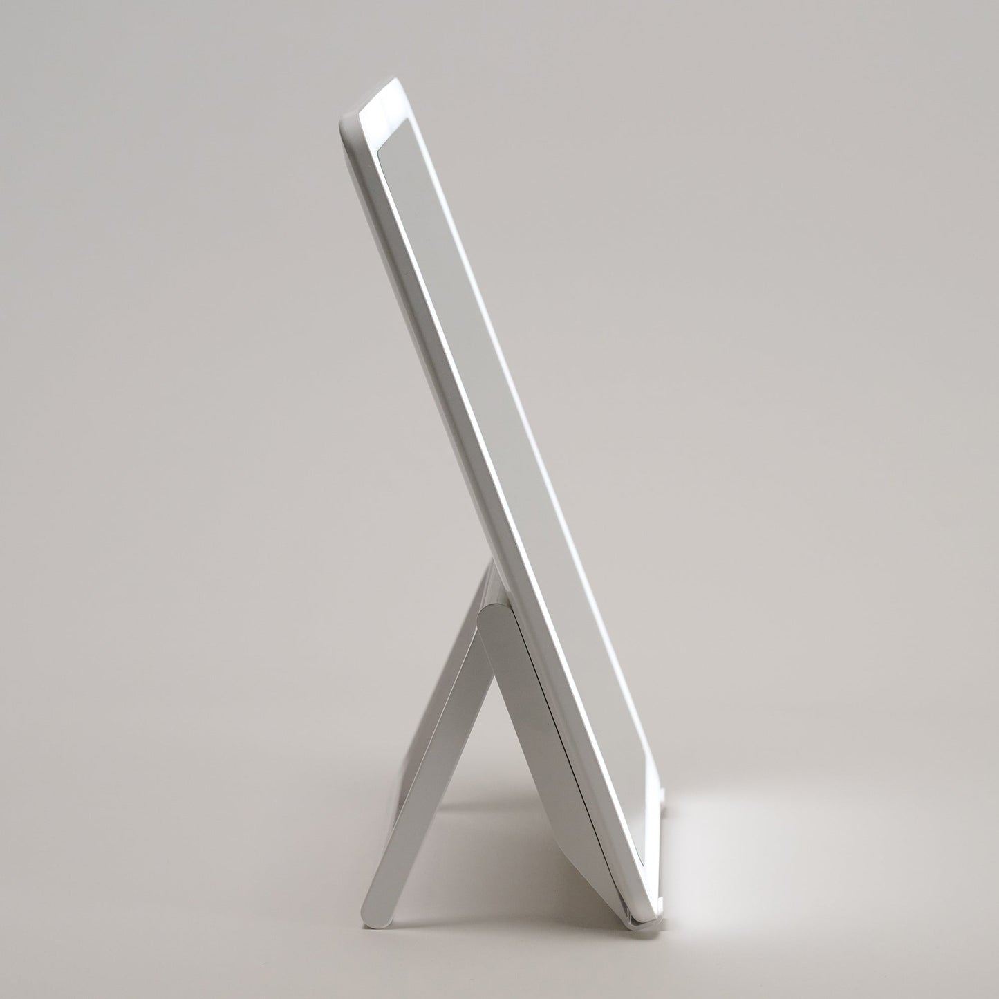 Slim Mirror